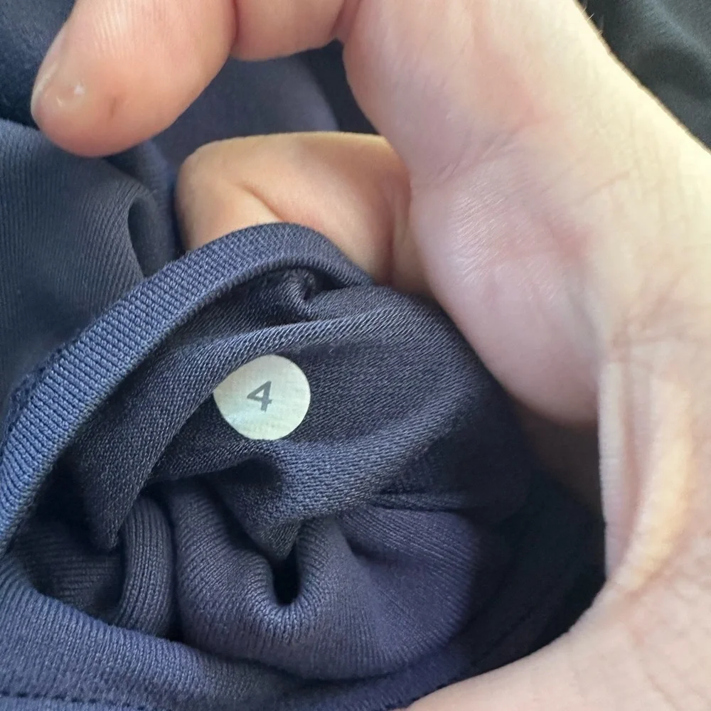 Lululemon cadet blue breathe easy crop luon leggings 4